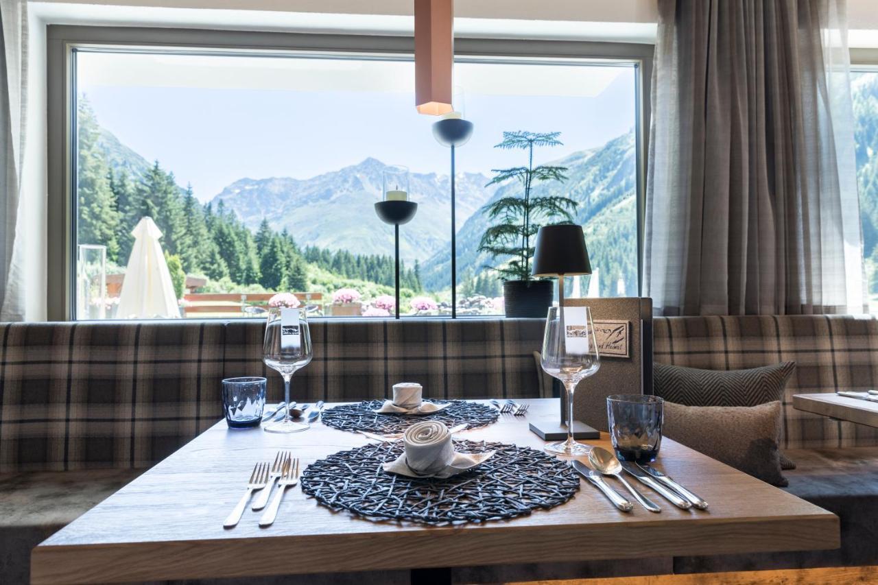 Hotel Sonnblick Sankt Leonhard im Pitztal Exterior foto