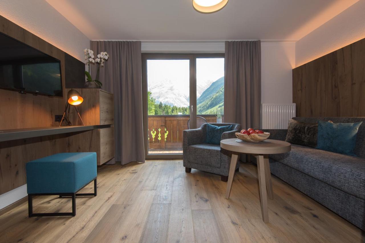 Hotel Sonnblick Sankt Leonhard im Pitztal Exterior foto